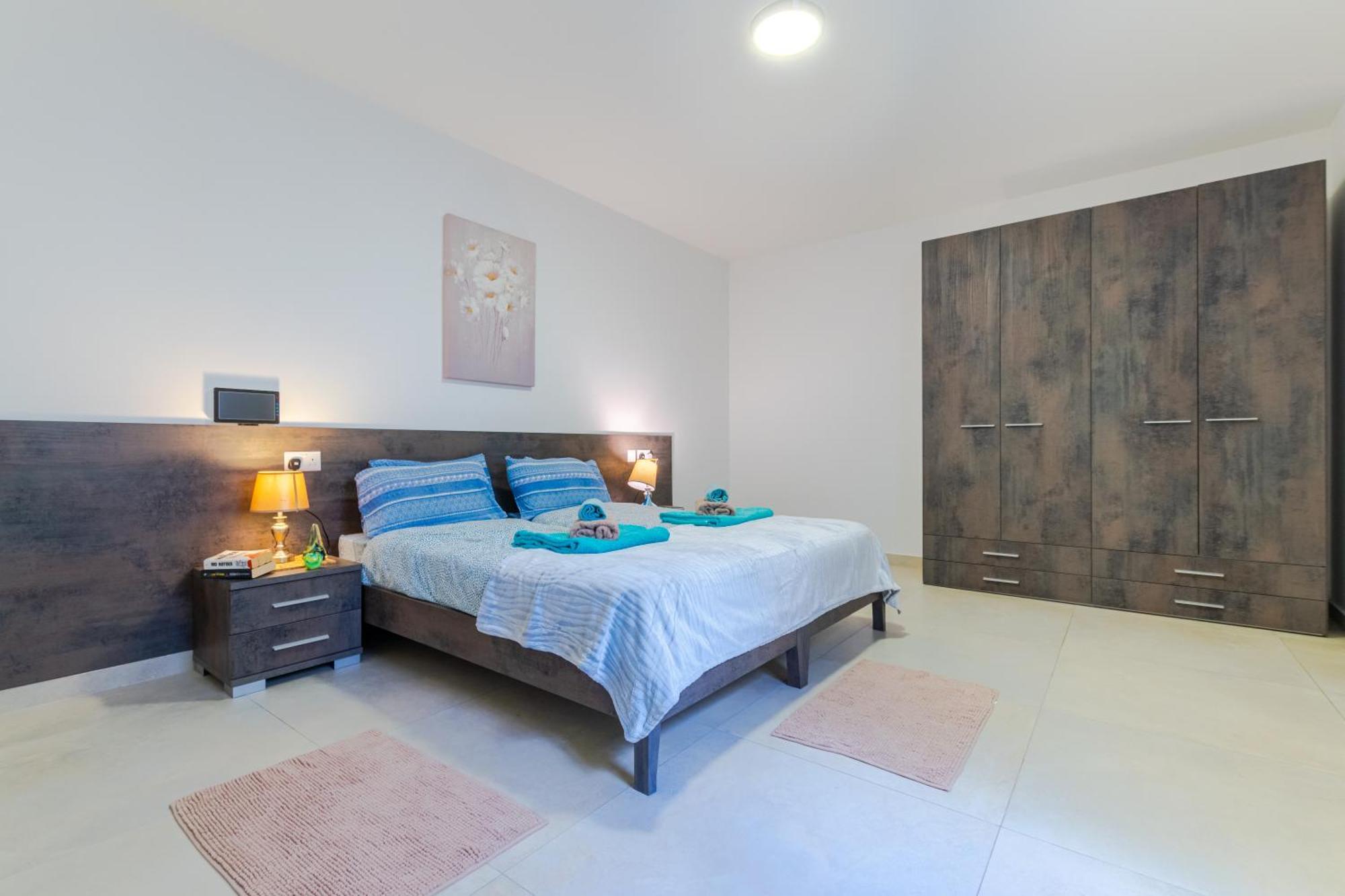 Spacious Brand New 3 Bdr 2bth Bugibba St. Paul's Bay