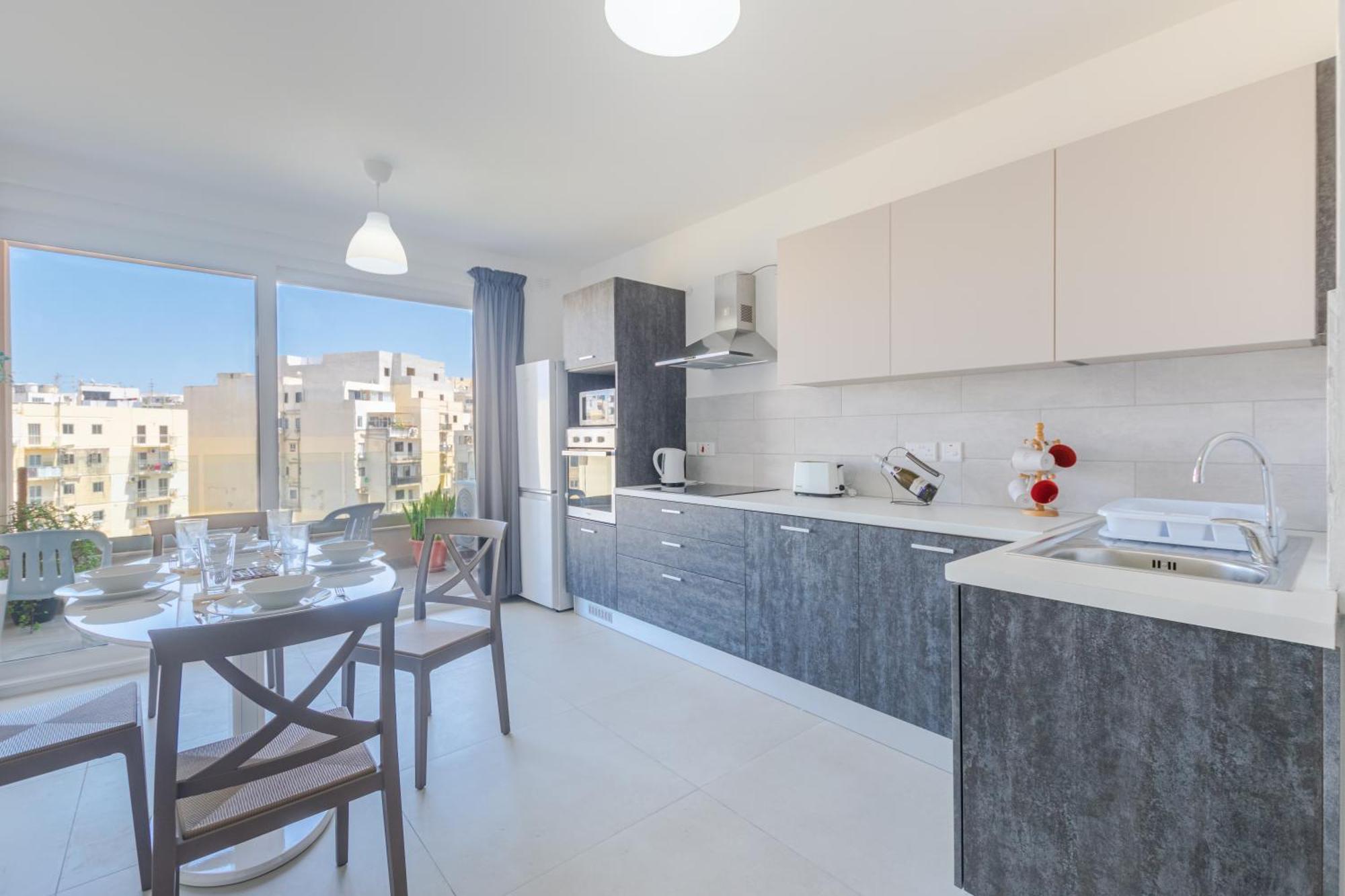 Spacious Brand New 3 Bdr 2bth Bugibba