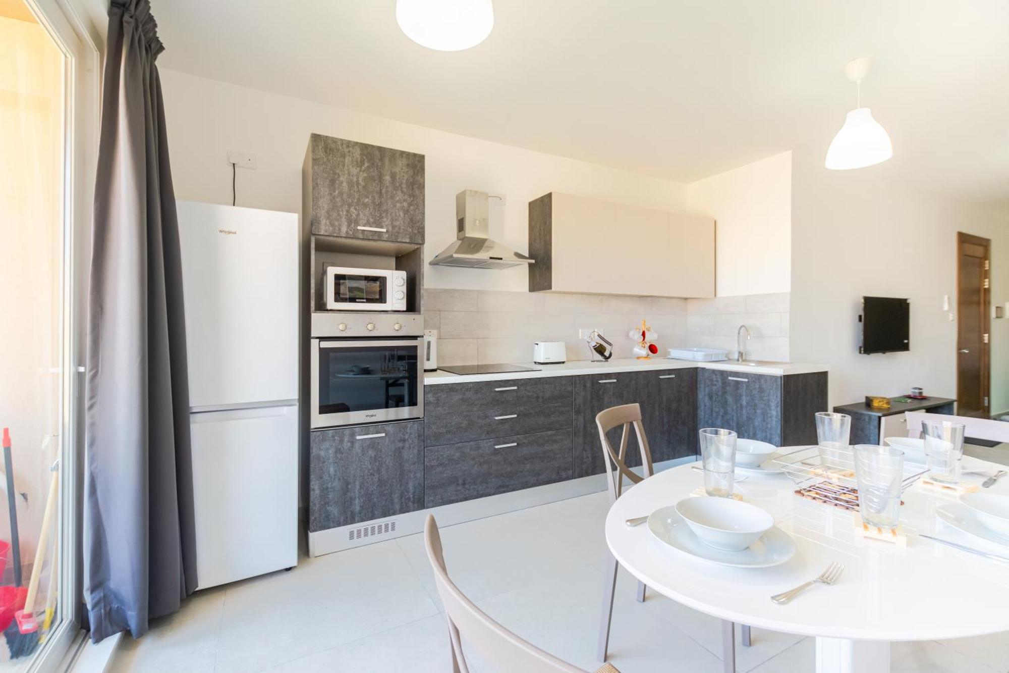 Spacious Brand New 3 Bdr 2bth Bugibba Apartment St. Paul's Bay