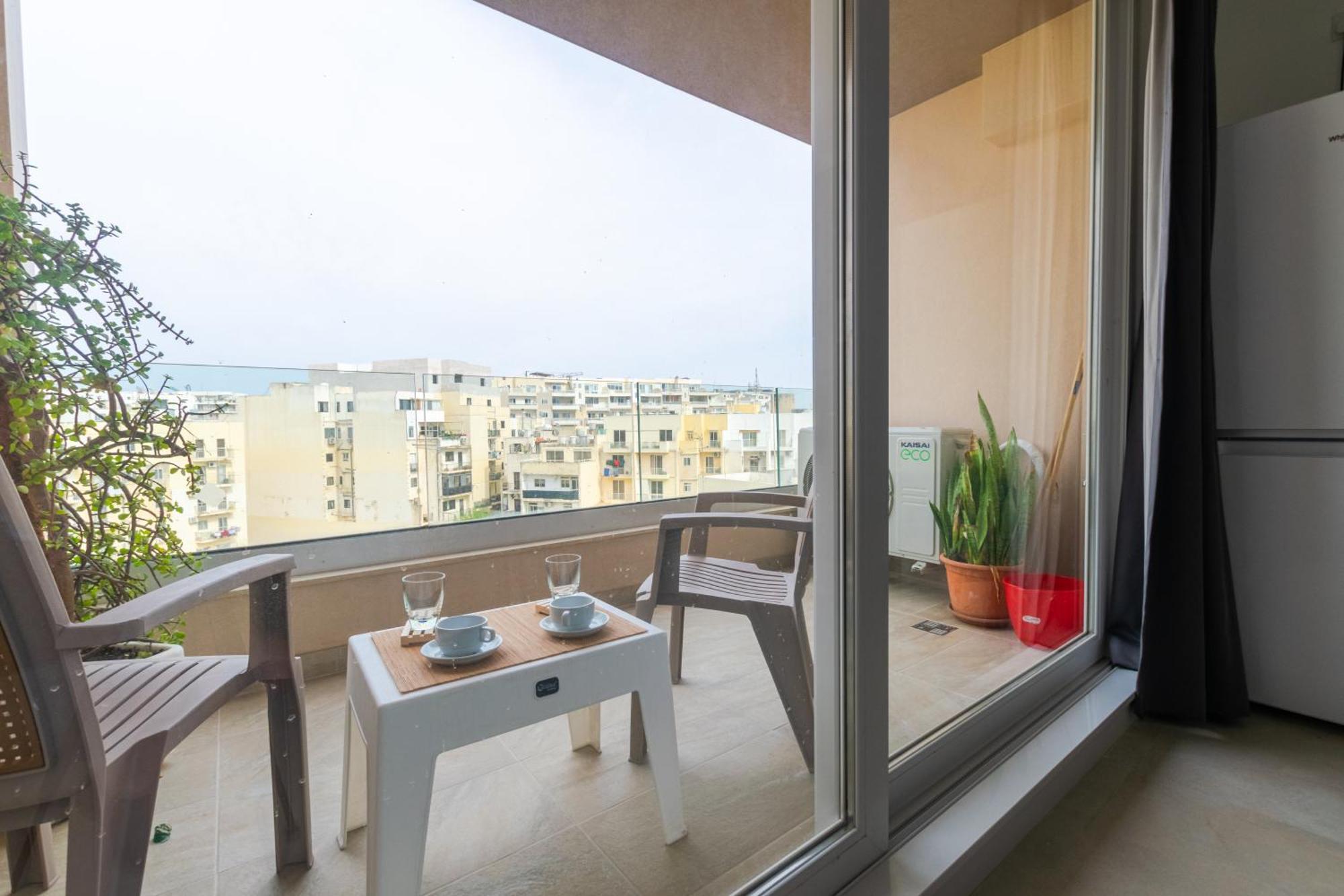 Spacious Brand New 3 Bdr 2bth Bugibba خليج سانت بول